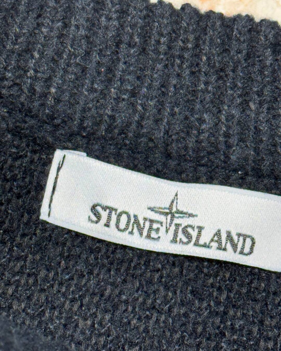 Свитер Stone Island