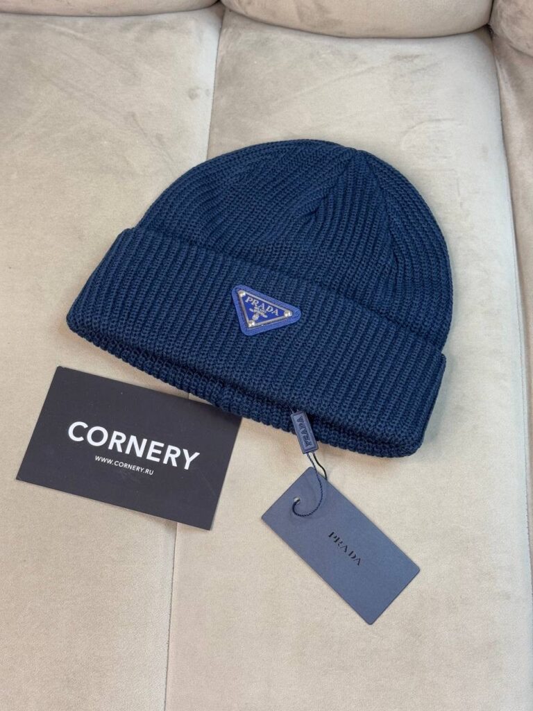 Шапка Prada