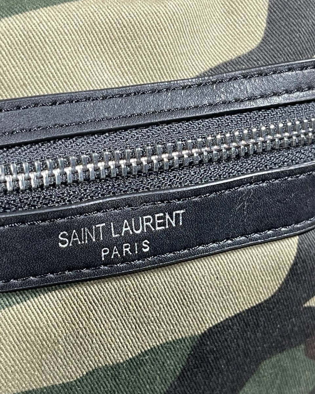 Рюкзак Yves Saint Laurent