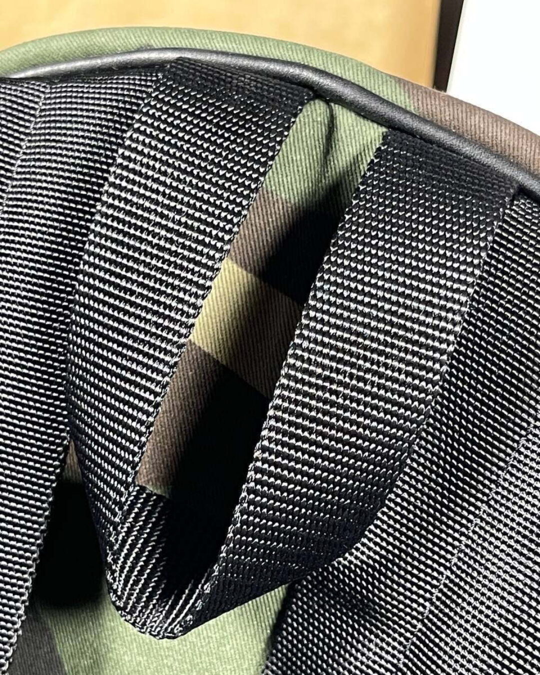 Рюкзак Yves Saint Laurent