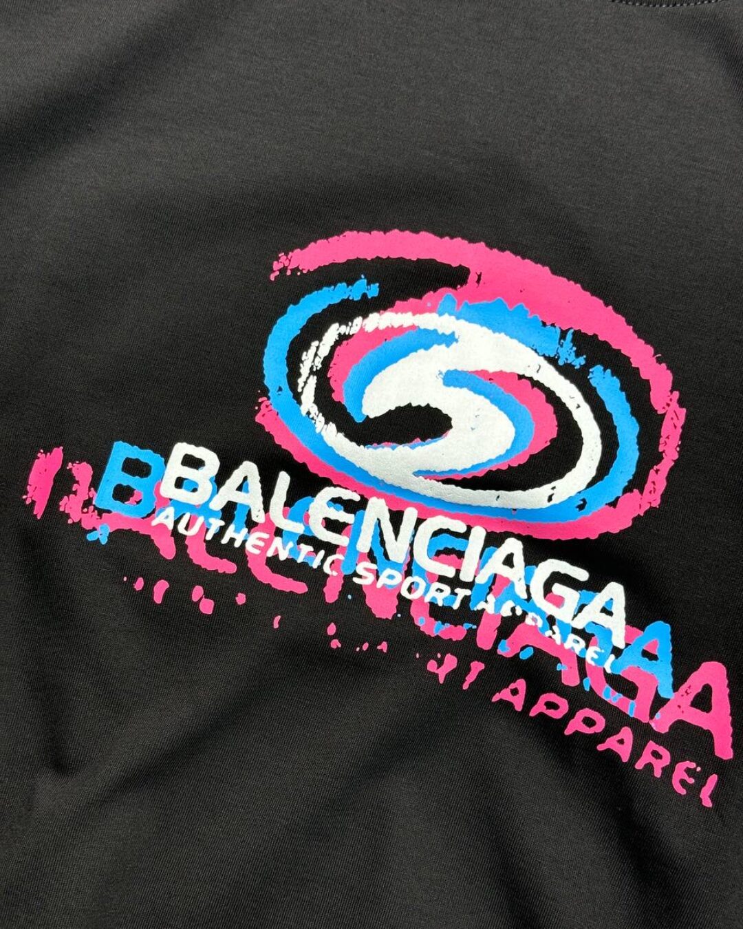 Футболка Balenciaga