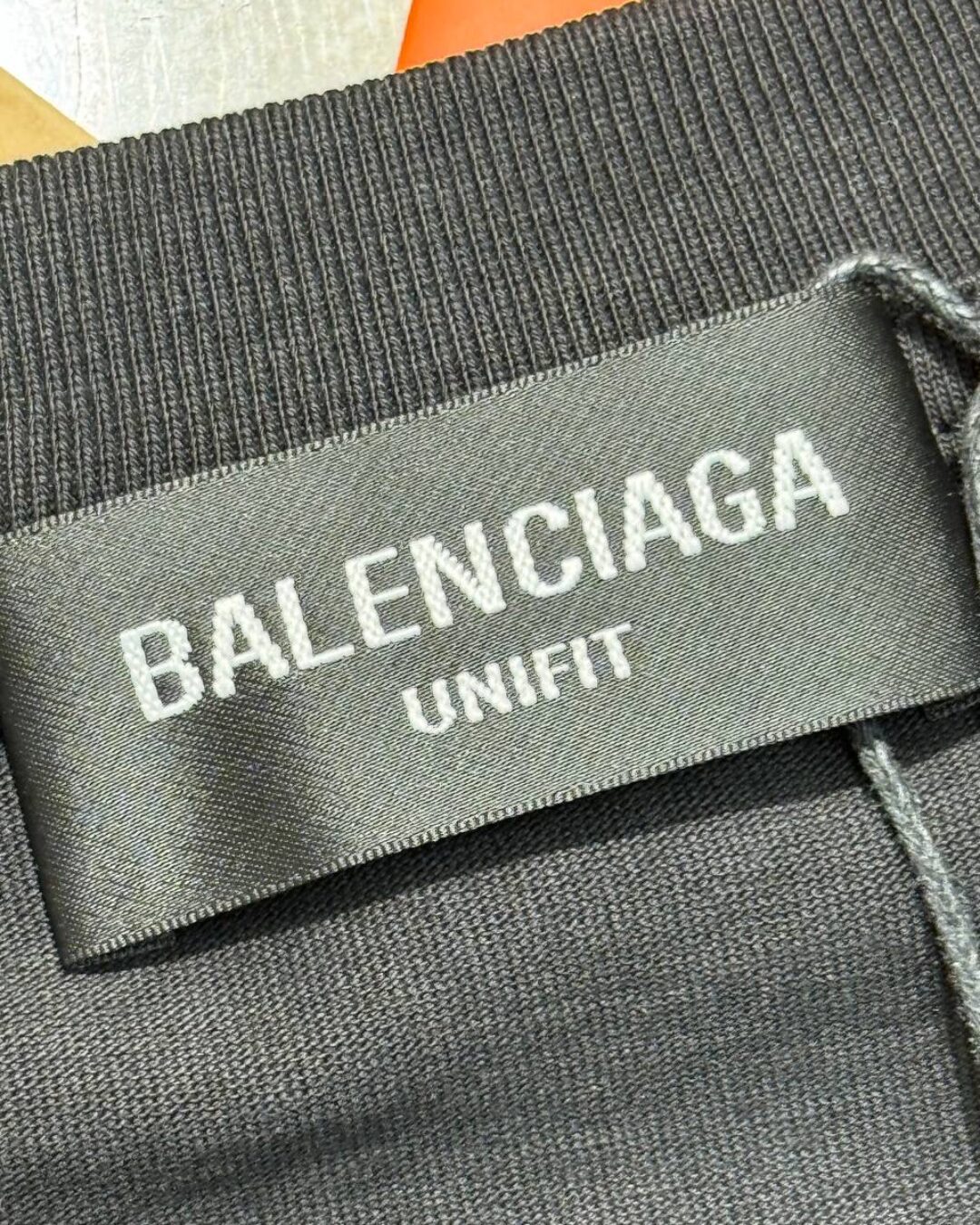 Футболка Balenciaga