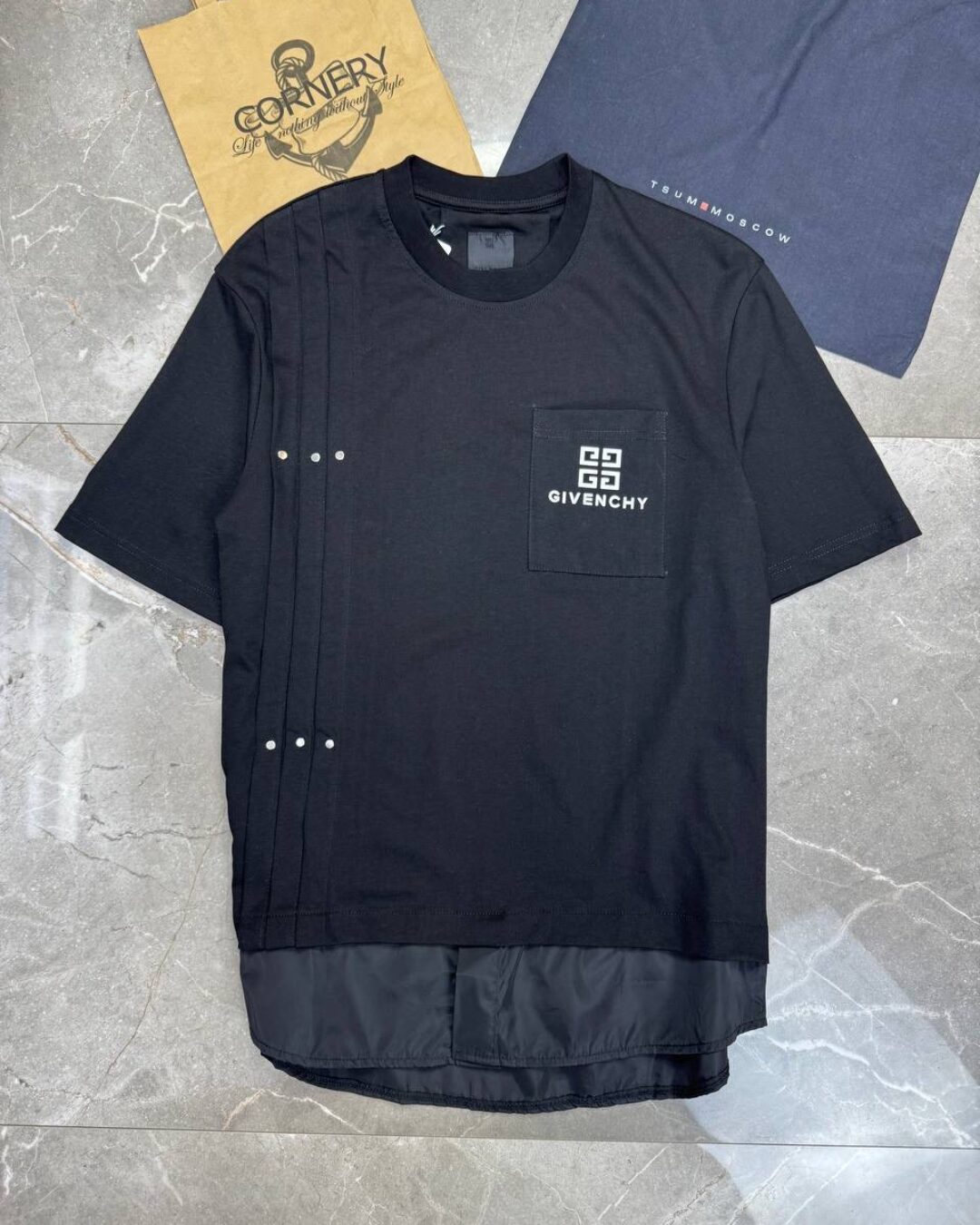 Футболка Givenchy
