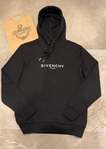 Худи Givenchy