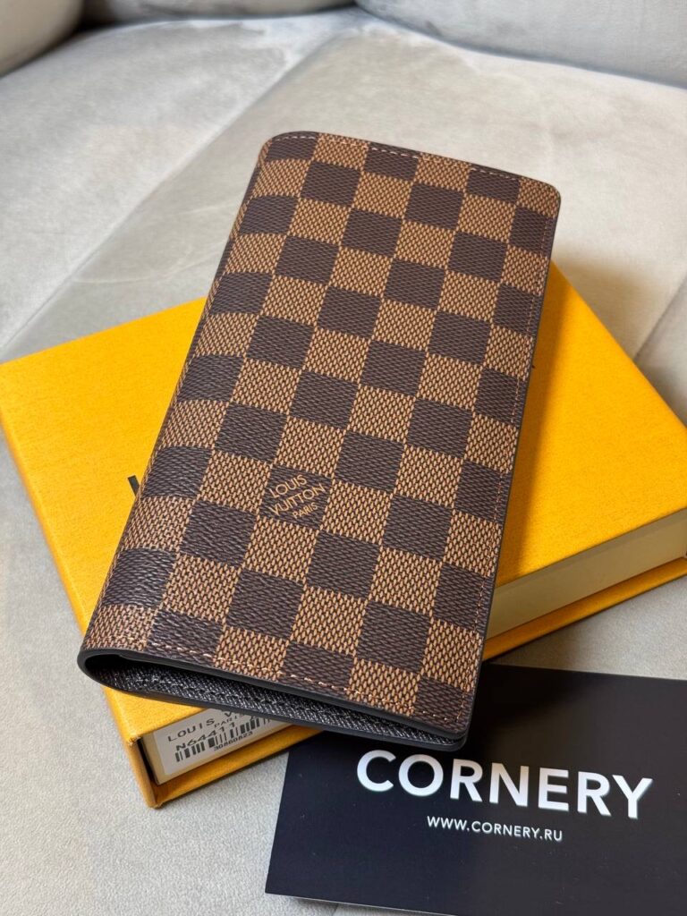 Кошелёк Louis Vuitton