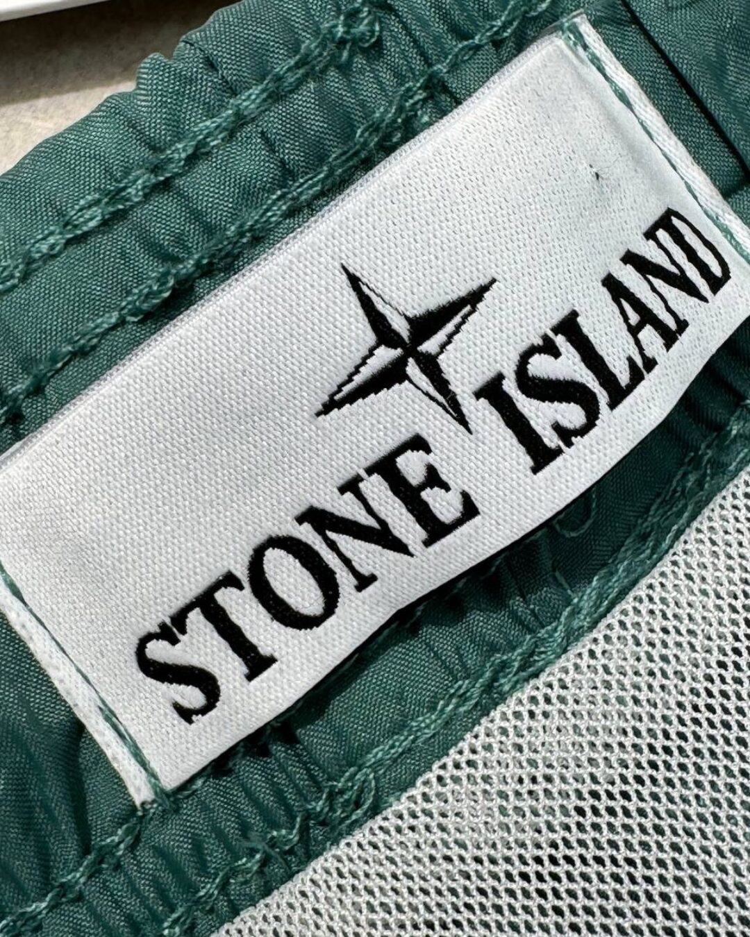 Шорты Stone Island