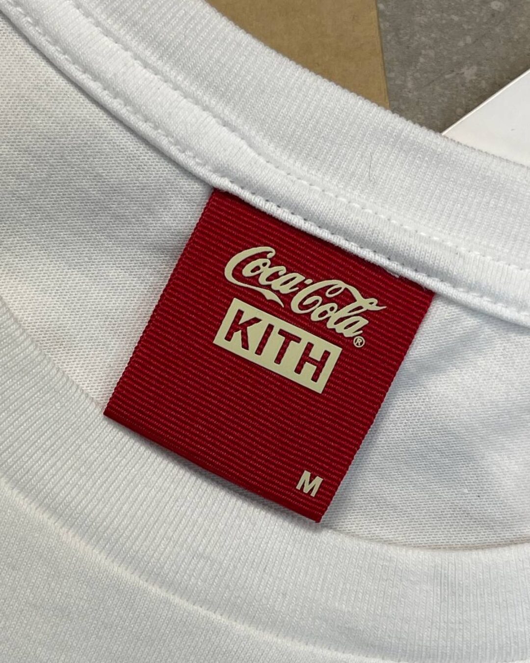 Футболка Kith