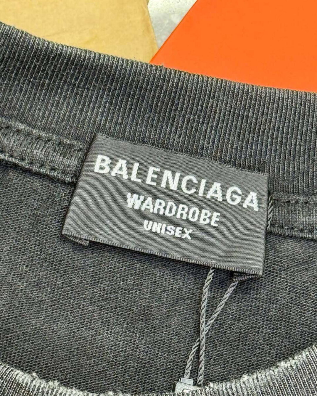 Футболка Balenciaga — фото 6