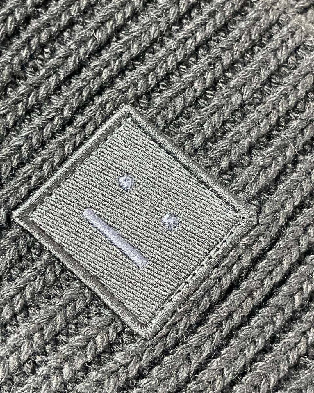 Шапка Acne Studios