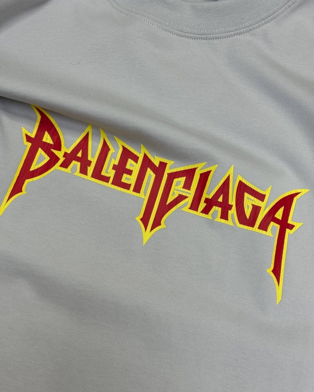 Кофта Balenciaga