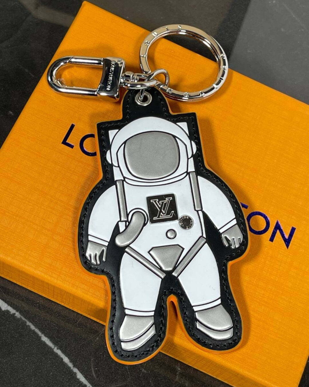 Брелок Louis Vuitton