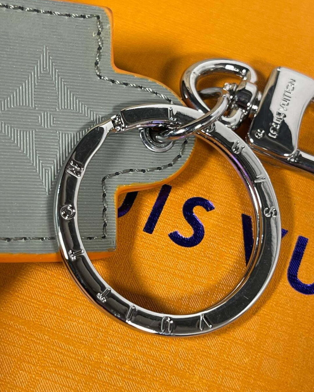 Брелок Louis Vuitton