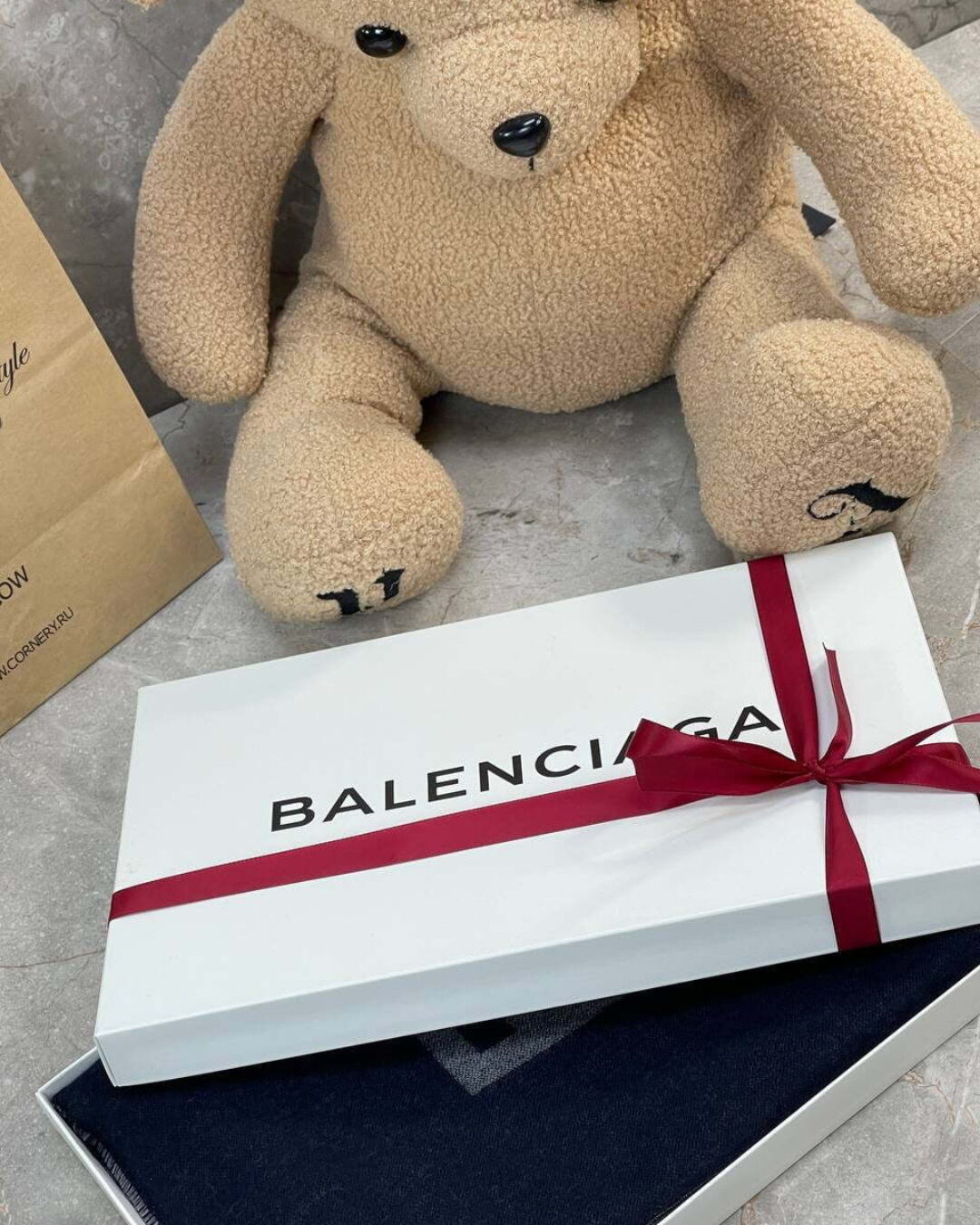 Шарф Balenciaga