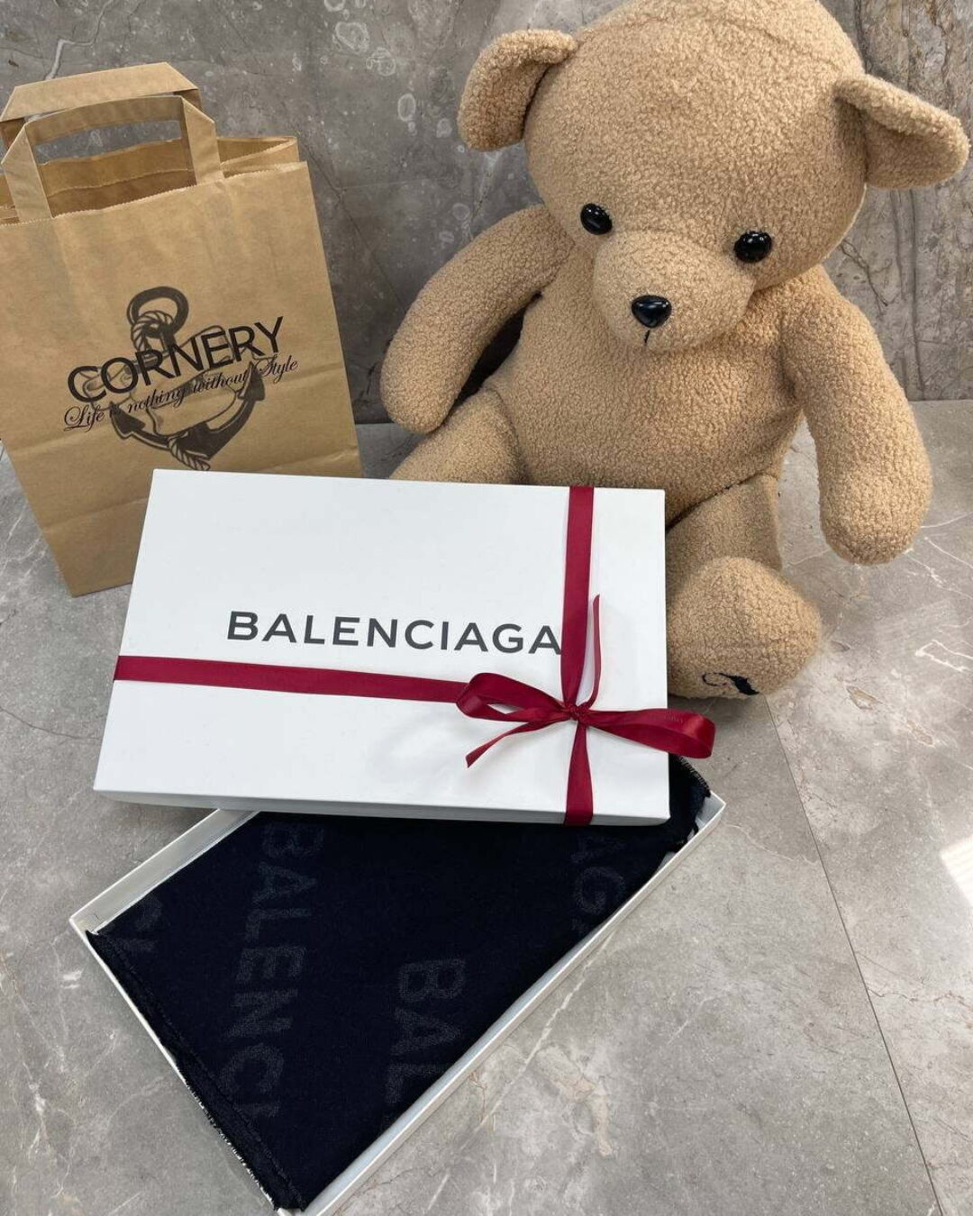 Шарф Balenciaga