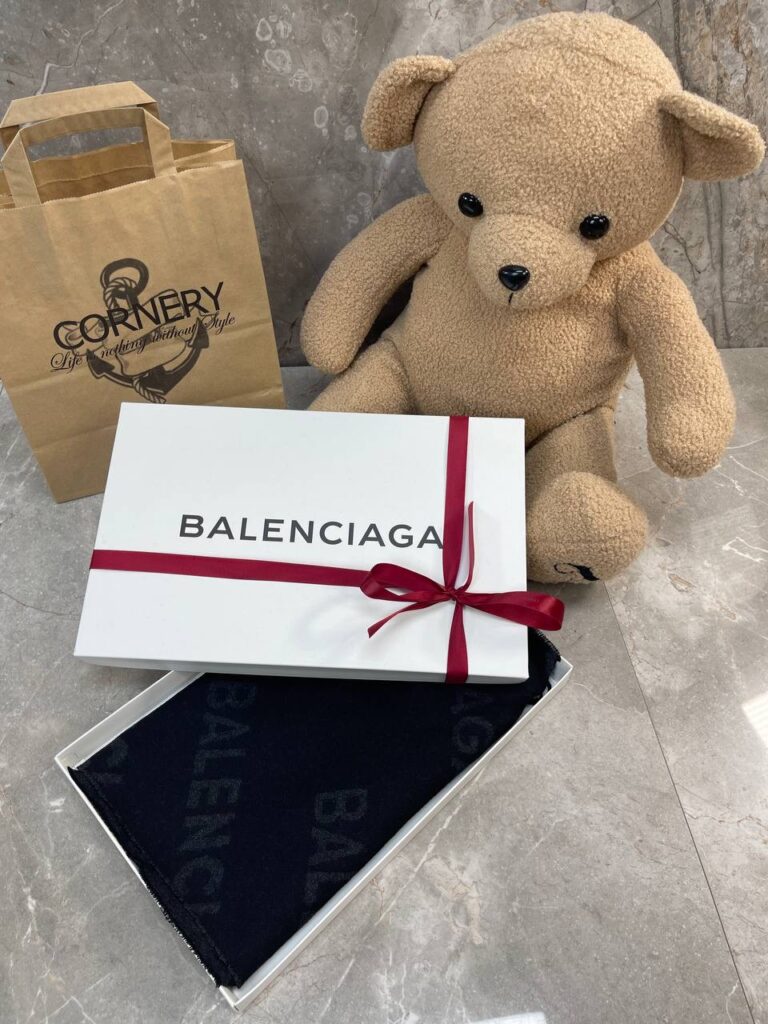 Шарф Balenciaga