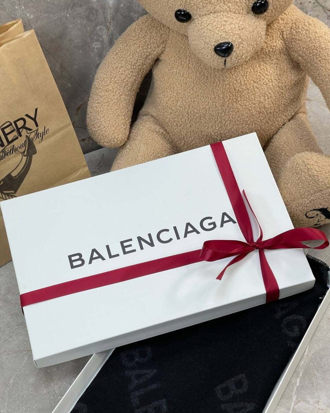 Шарф Balenciaga