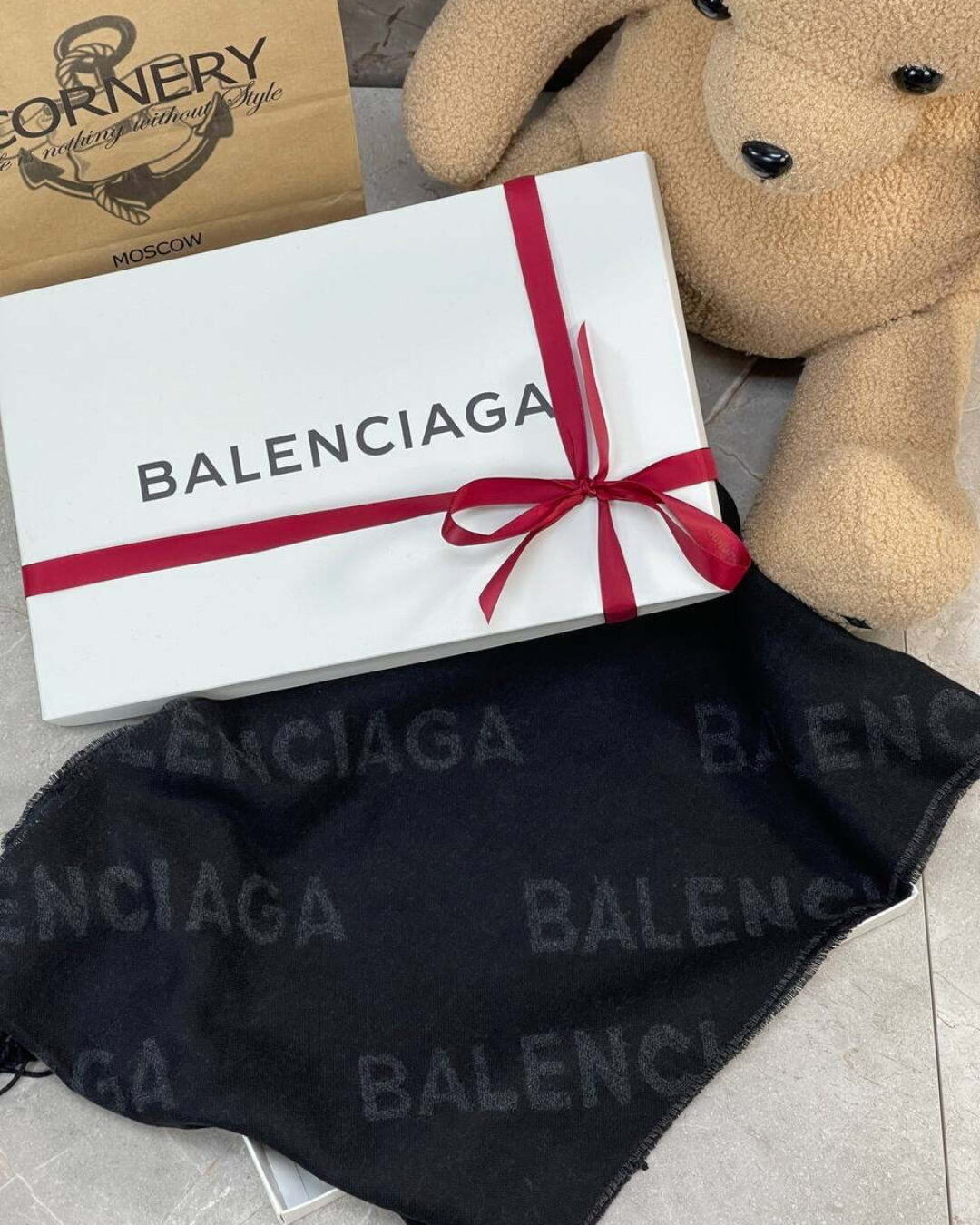 Шарф Balenciaga