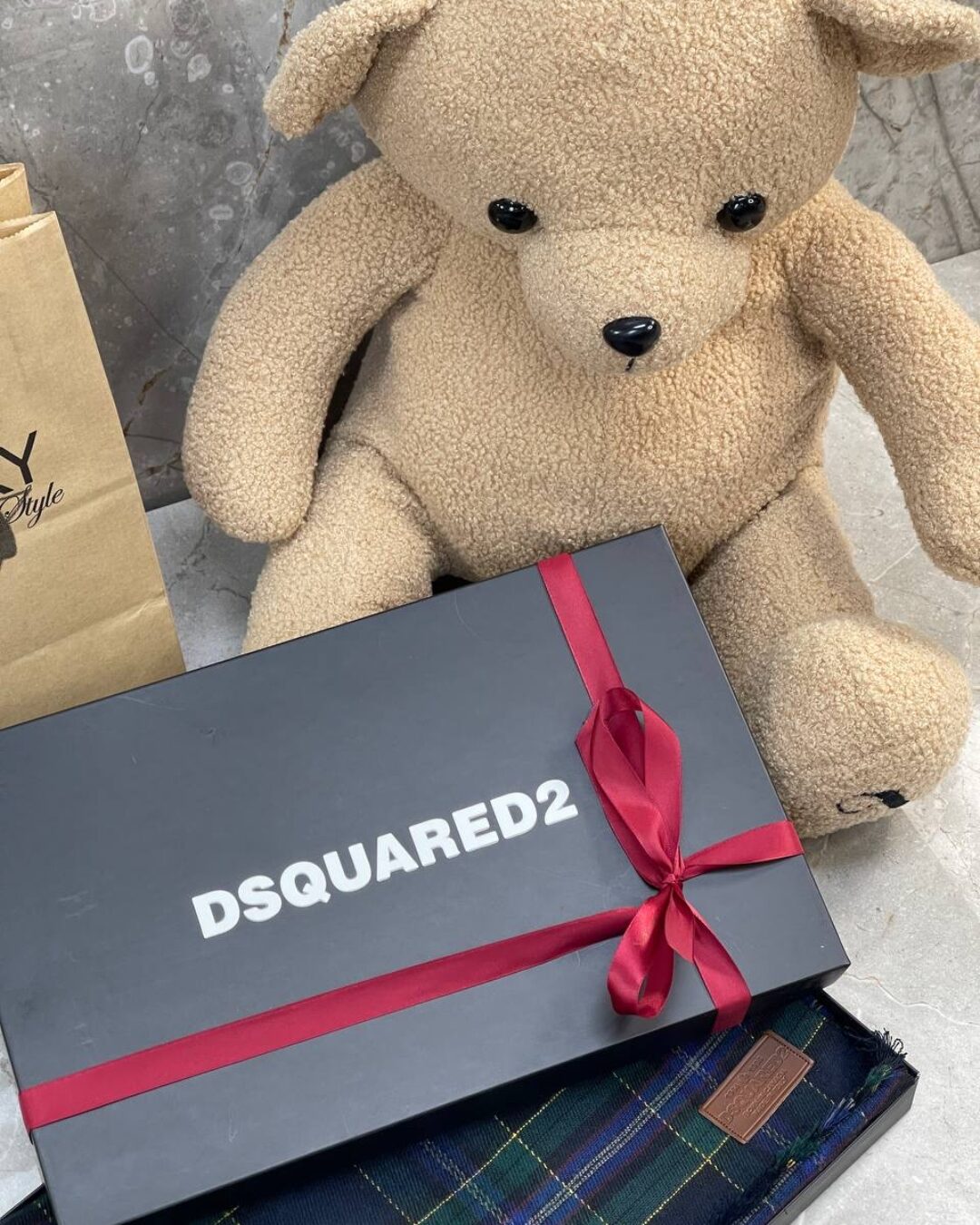 Шарф Dsquared