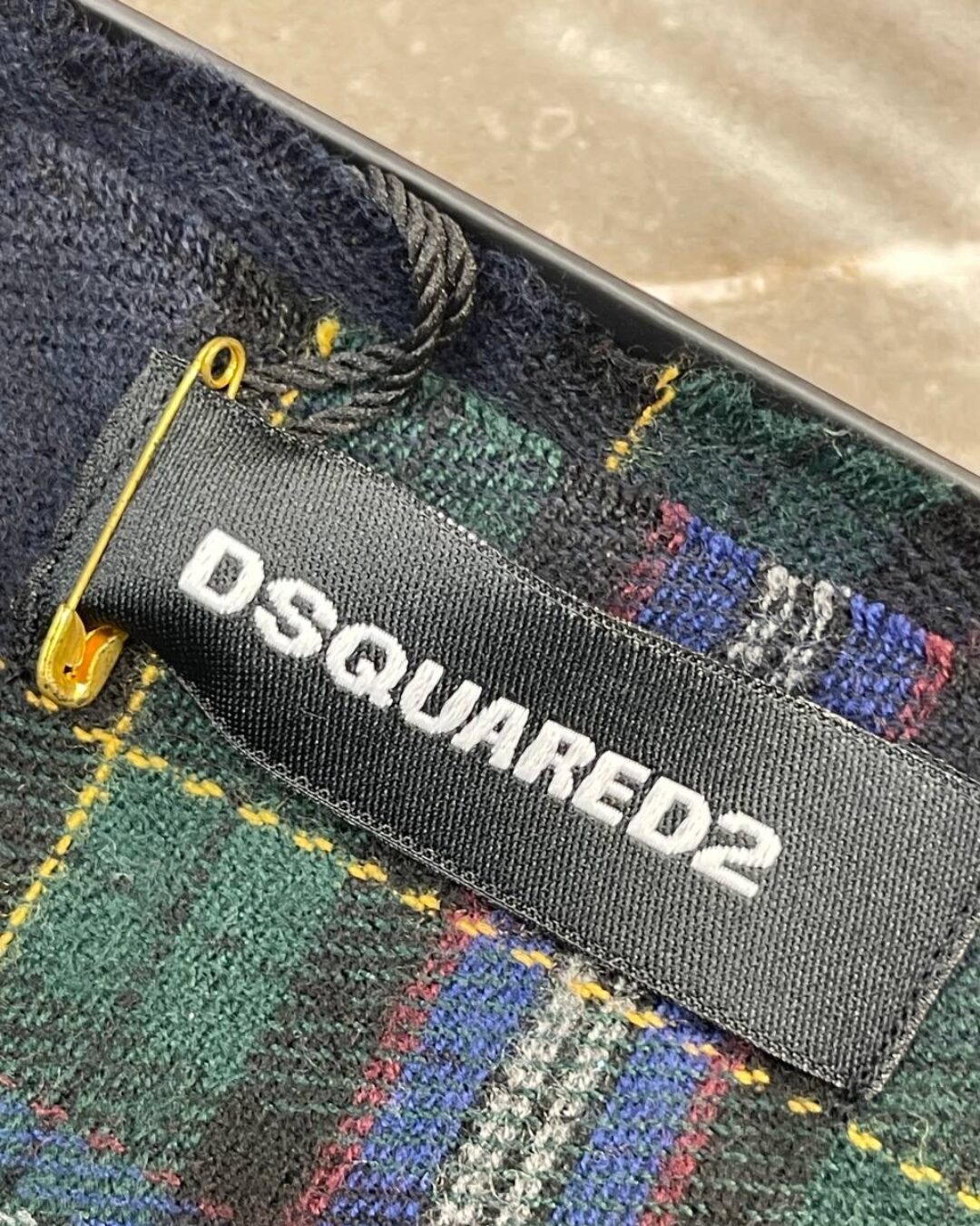 Шарф Dsquared