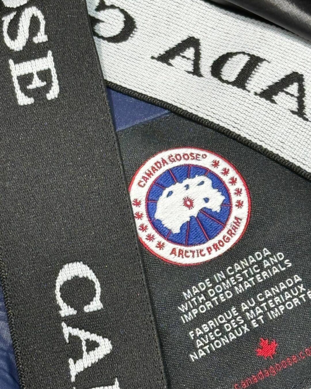 Пуховик Canada Goose