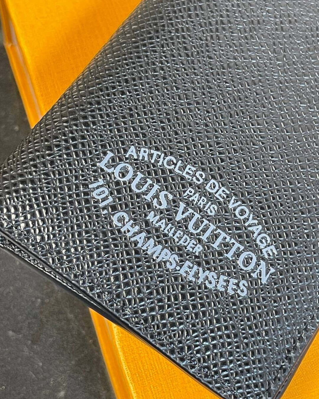 Картхолдер Louis Vuitton — фото 2