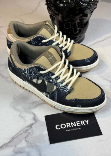 Кеды Nike SB Dunk Low Travis Scott