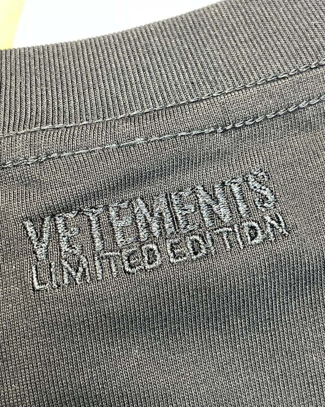 Футболка Vetements Logo — фото 7