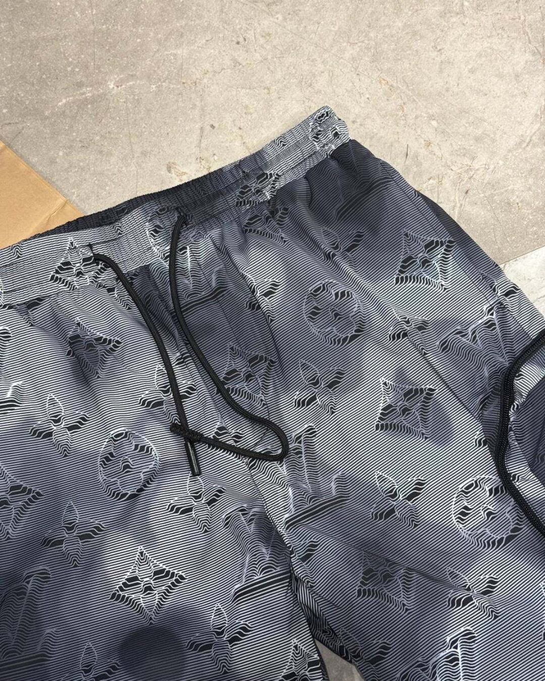 Шорты Louis Vuitton — фото 3