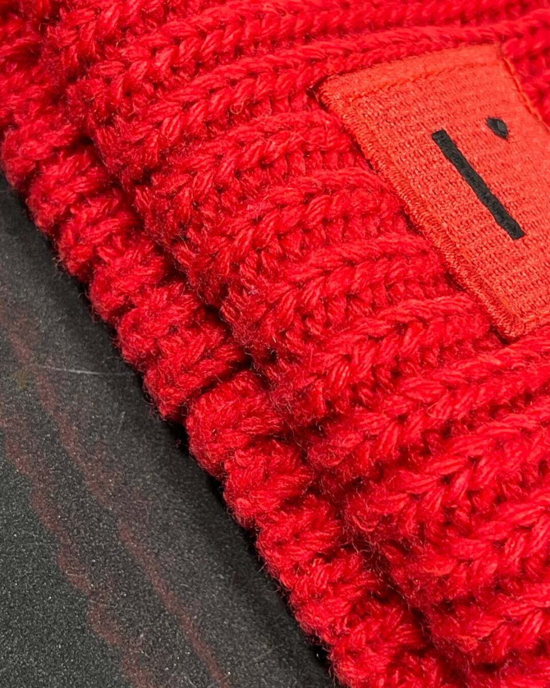 Шапка Acne Studios