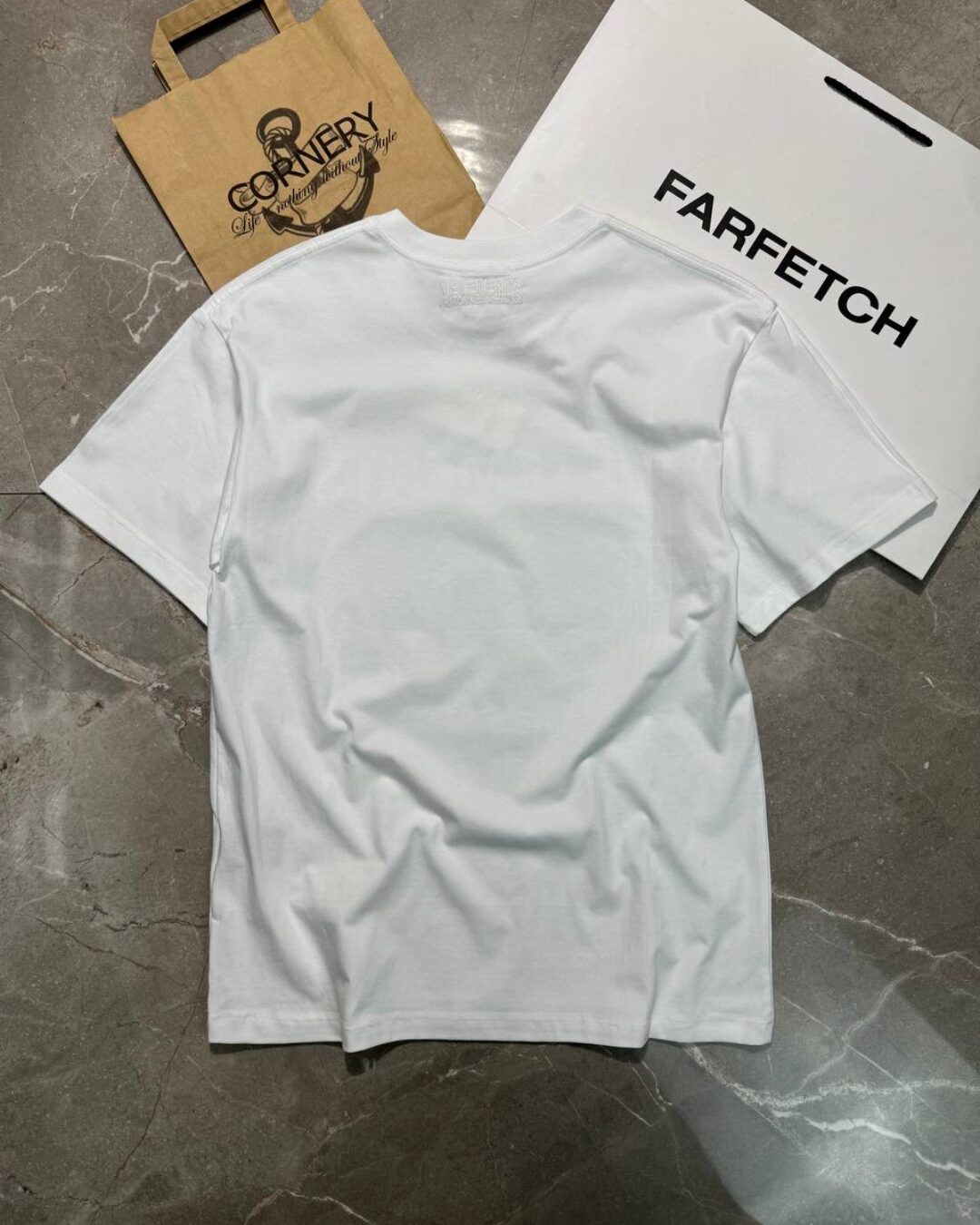 Футболка Vetements Think Dieftrefnly — фото 2