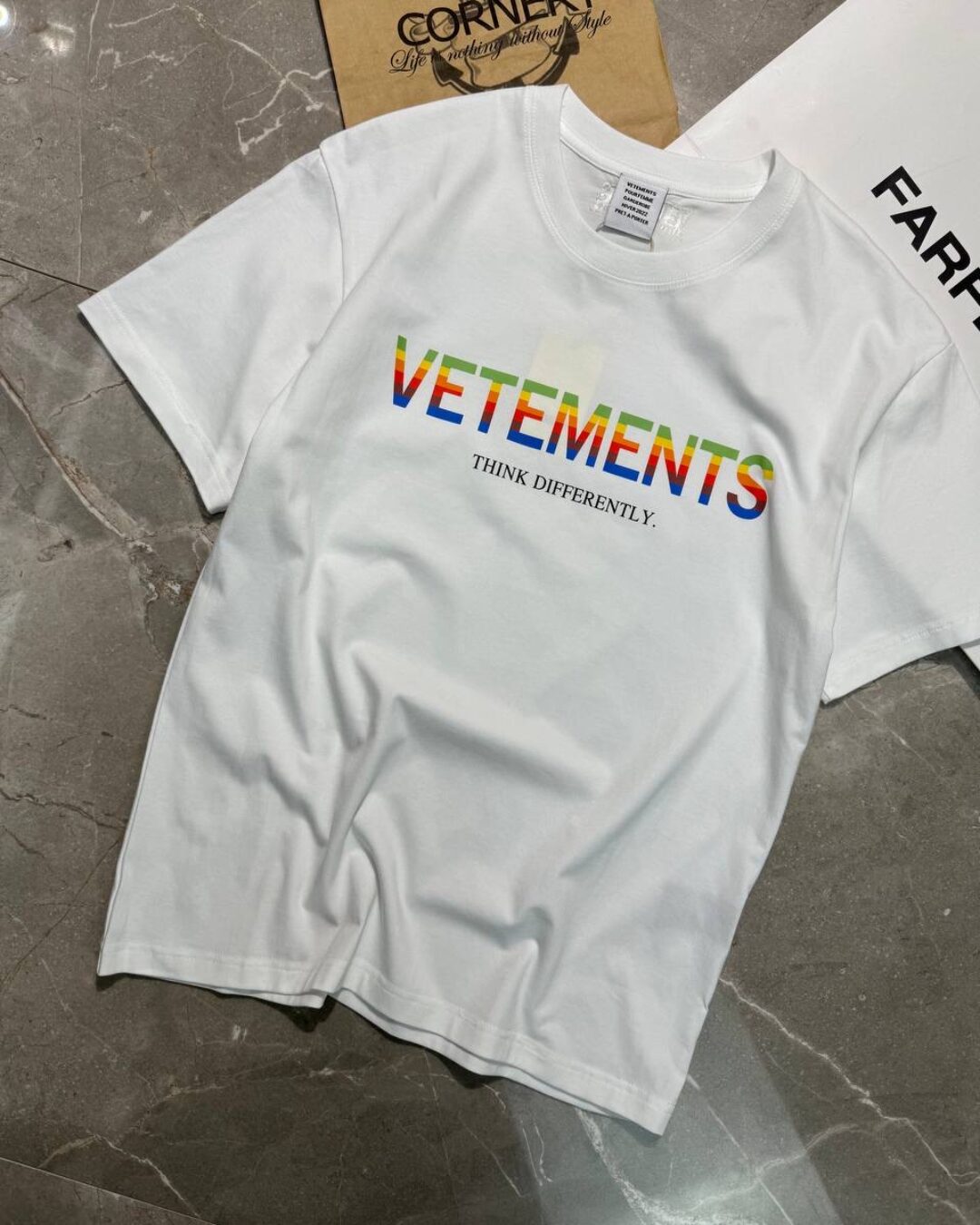 Футболка Vetements Think Dieftrefnly — фото 5