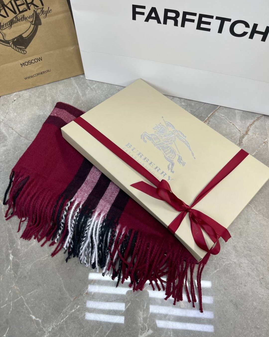 Шарф Burberry