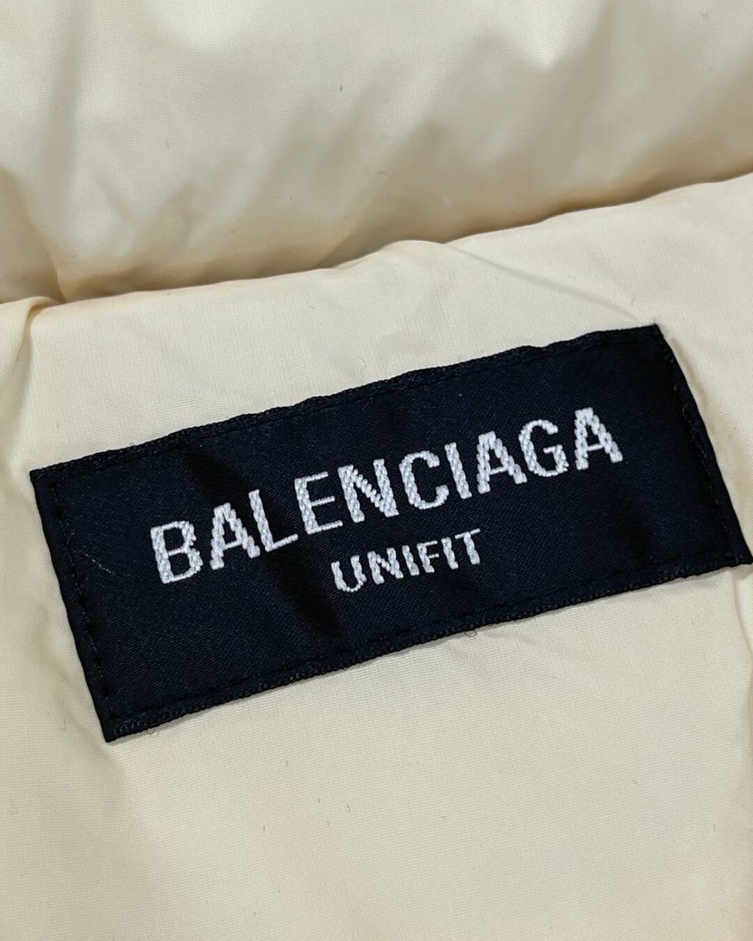 Пуховик Balenciaga