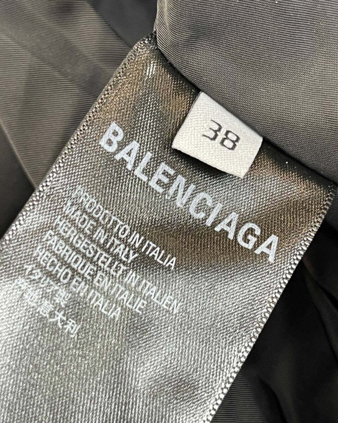 Куртка Balenciaga — фото 7