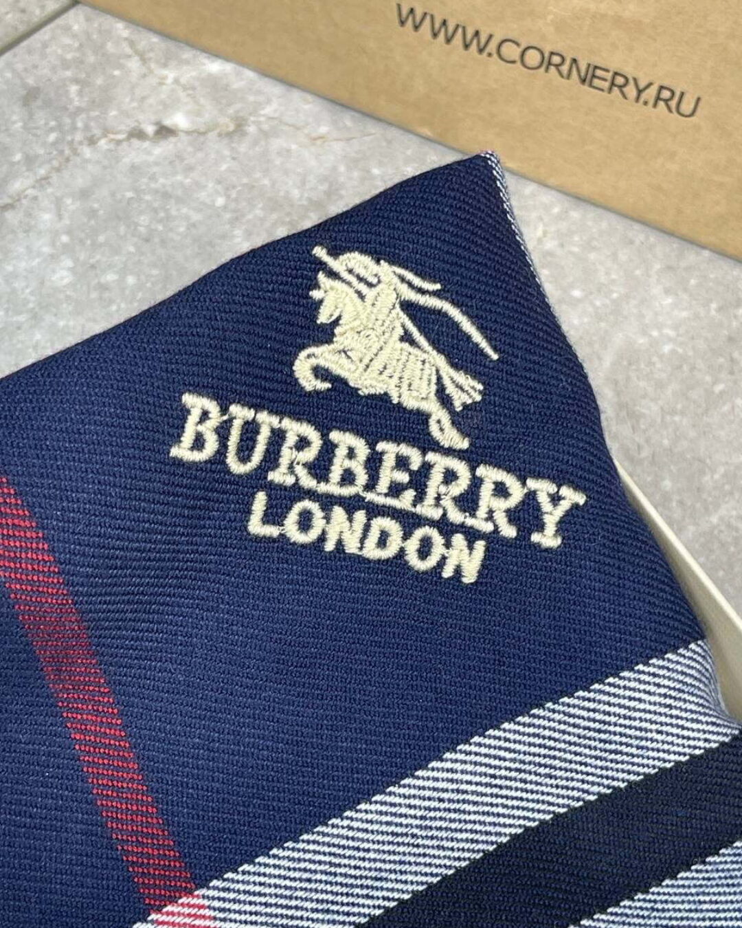 Шарф Burberry