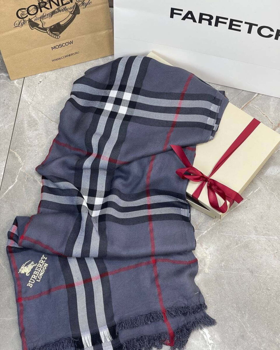 Шарф Burberry
