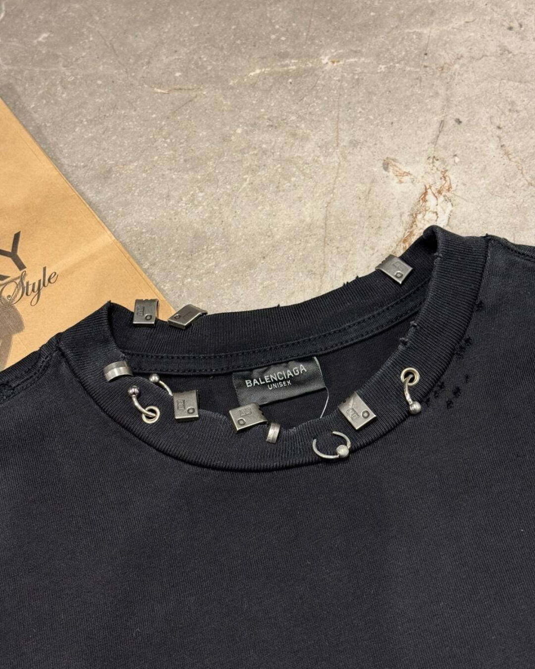 Футболка Balenciaga — фото 8
