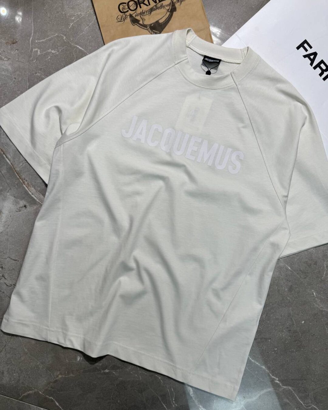 Футболка Jacquemus