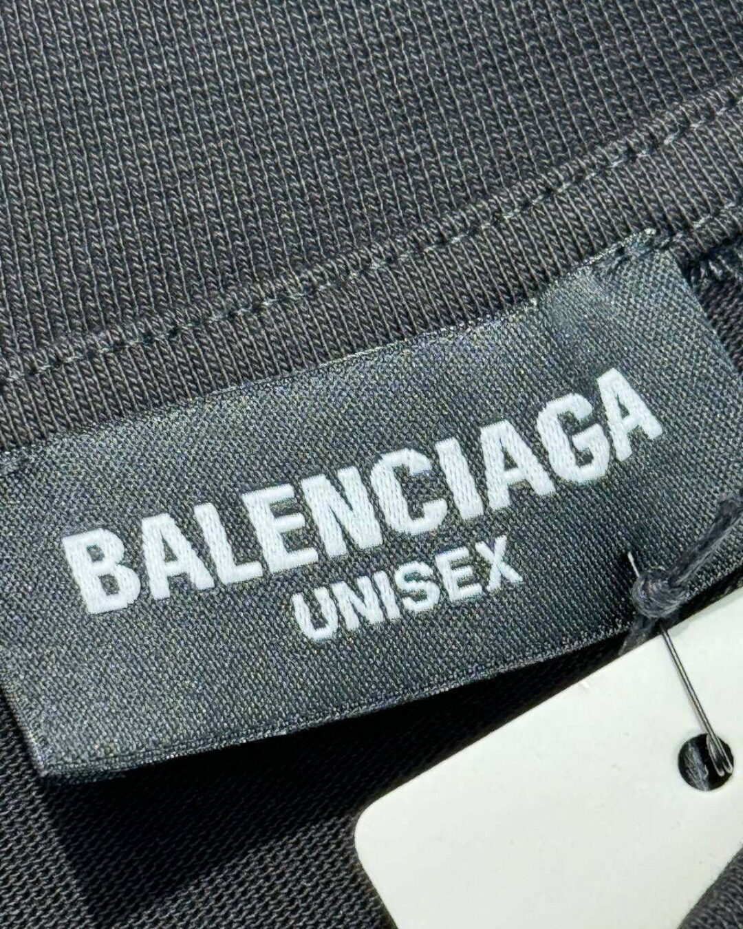 Футболка Balenciaga — фото 8