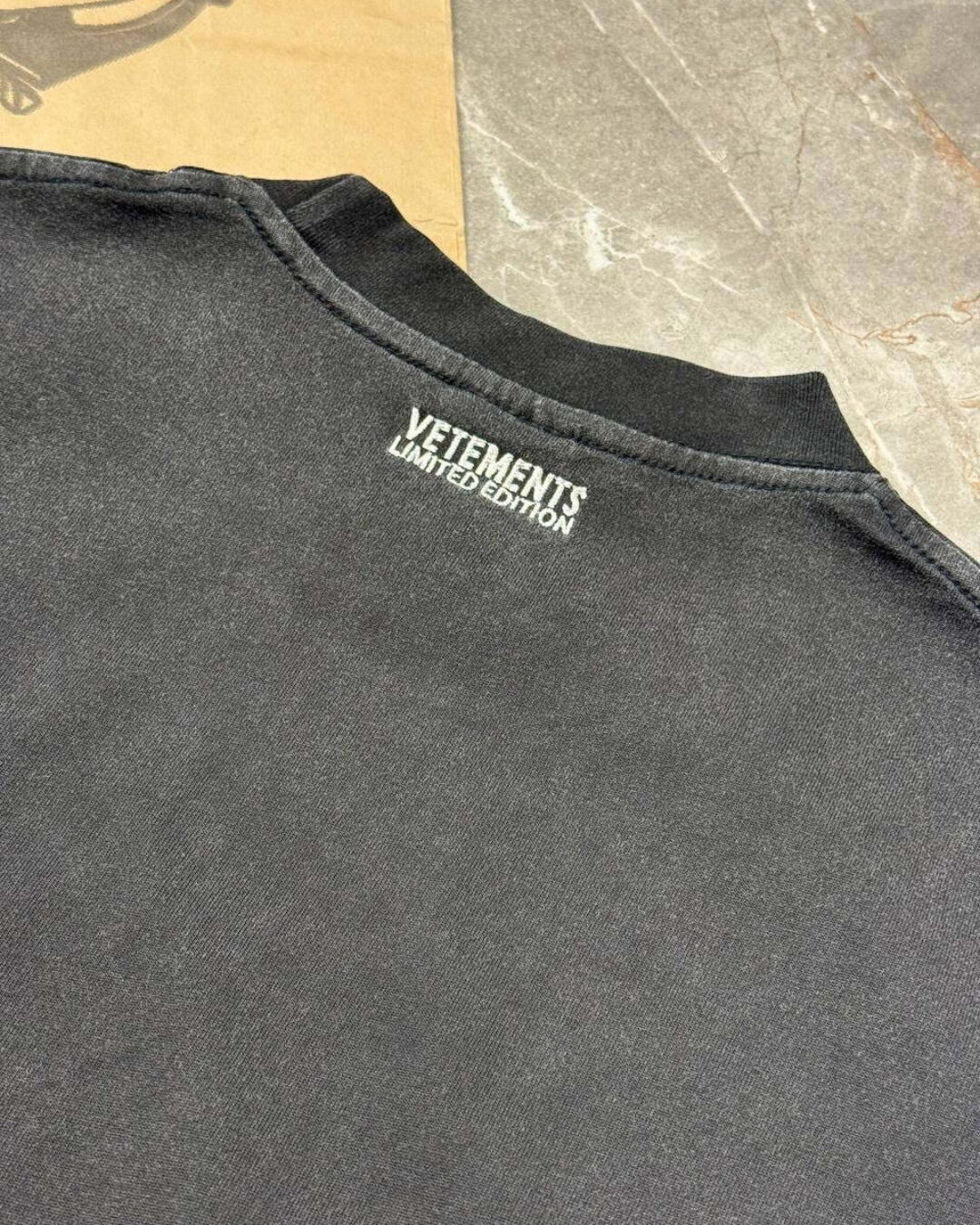 Футболка Vetements Logo