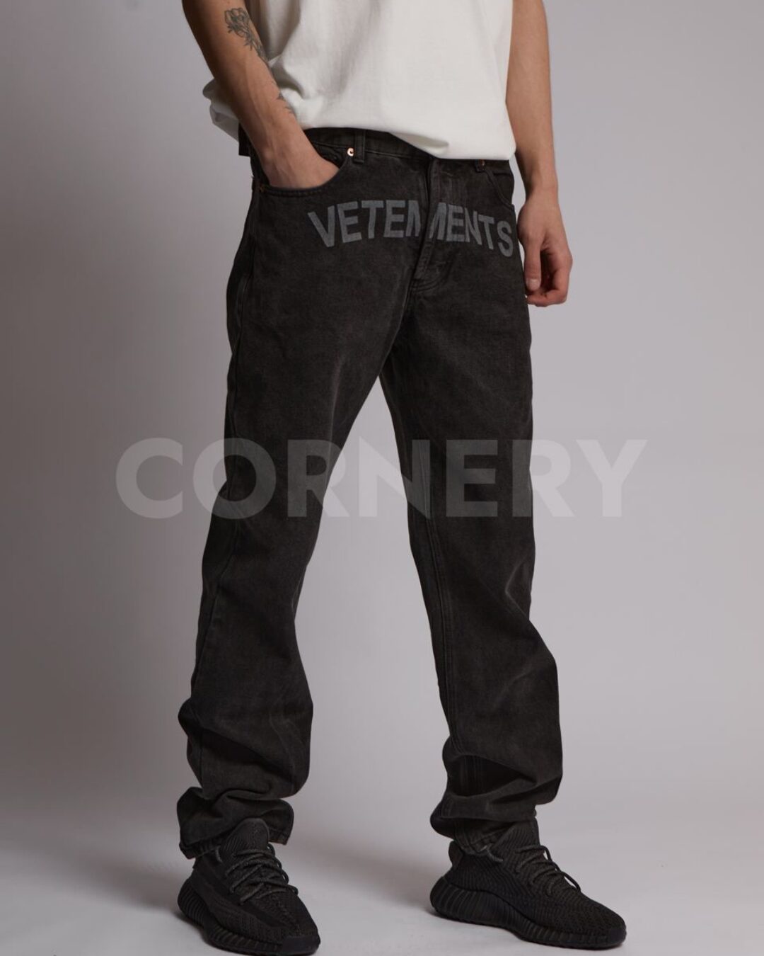 Джинсы Vetements