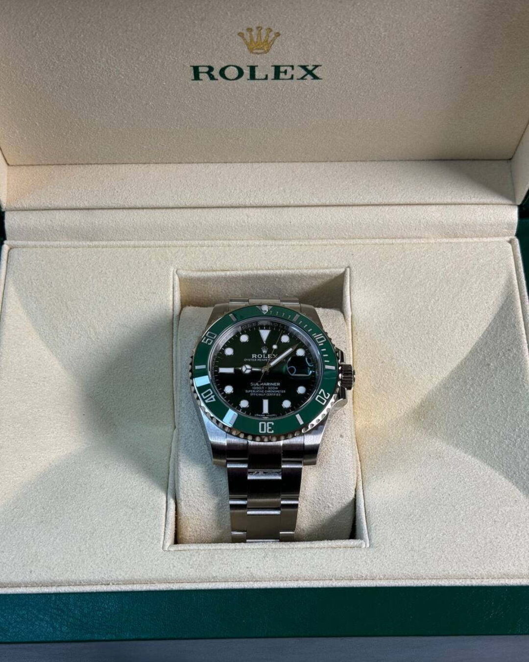 Часы Rolex Submariner Date Hulk