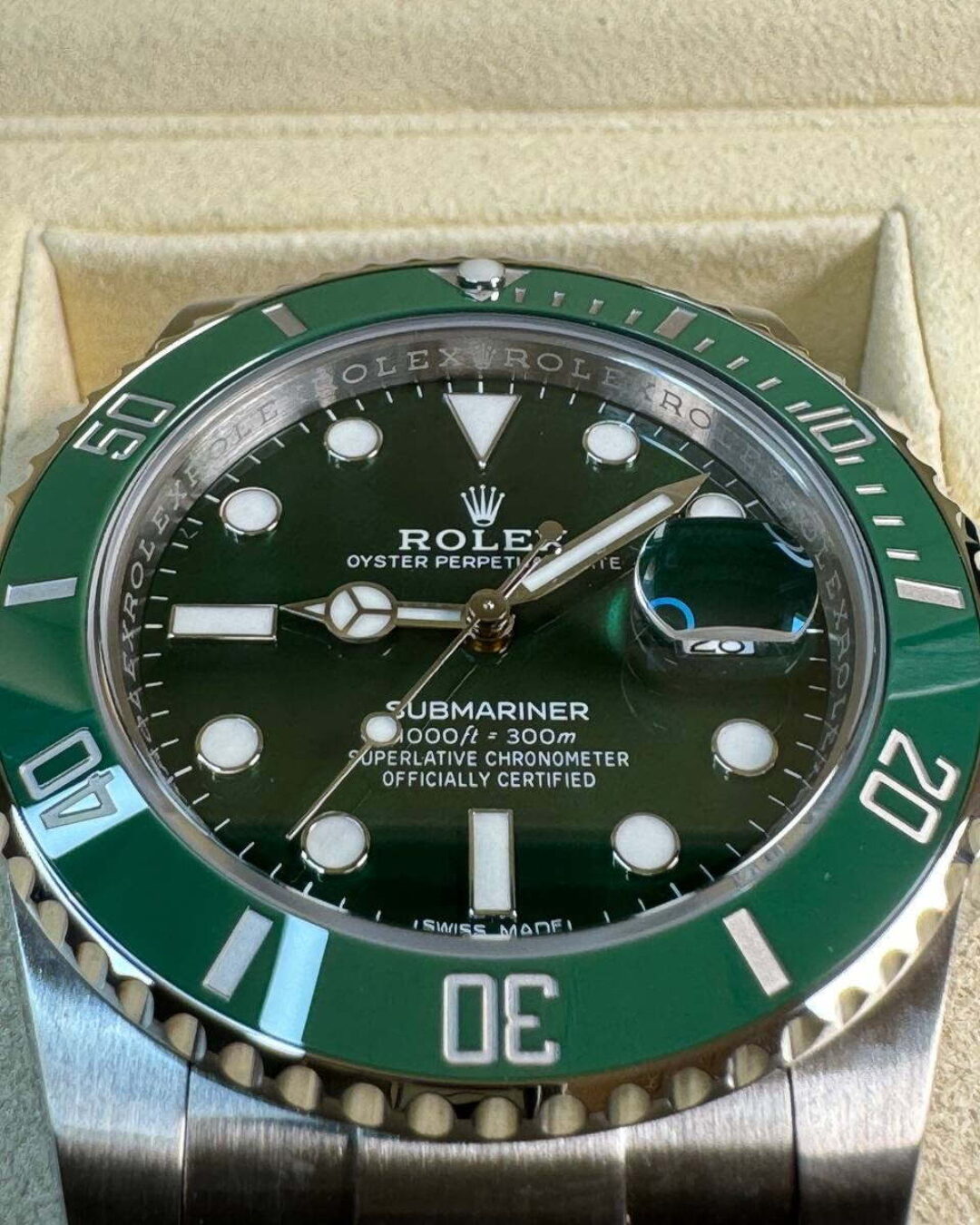 Часы Rolex Submariner Date Hulk