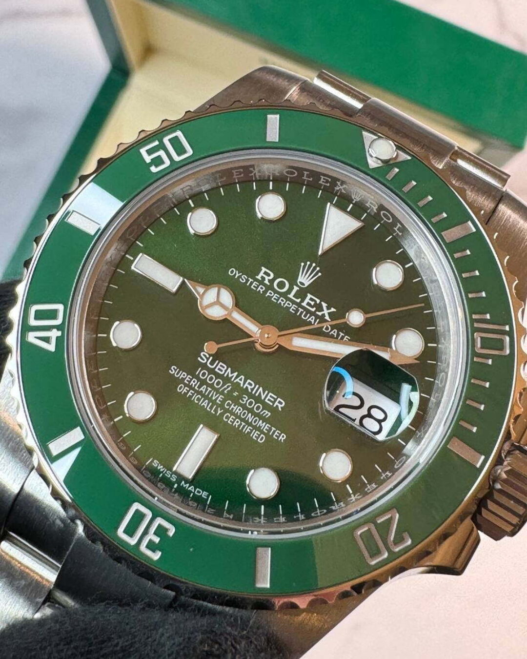 Часы Rolex Submariner Date Hulk