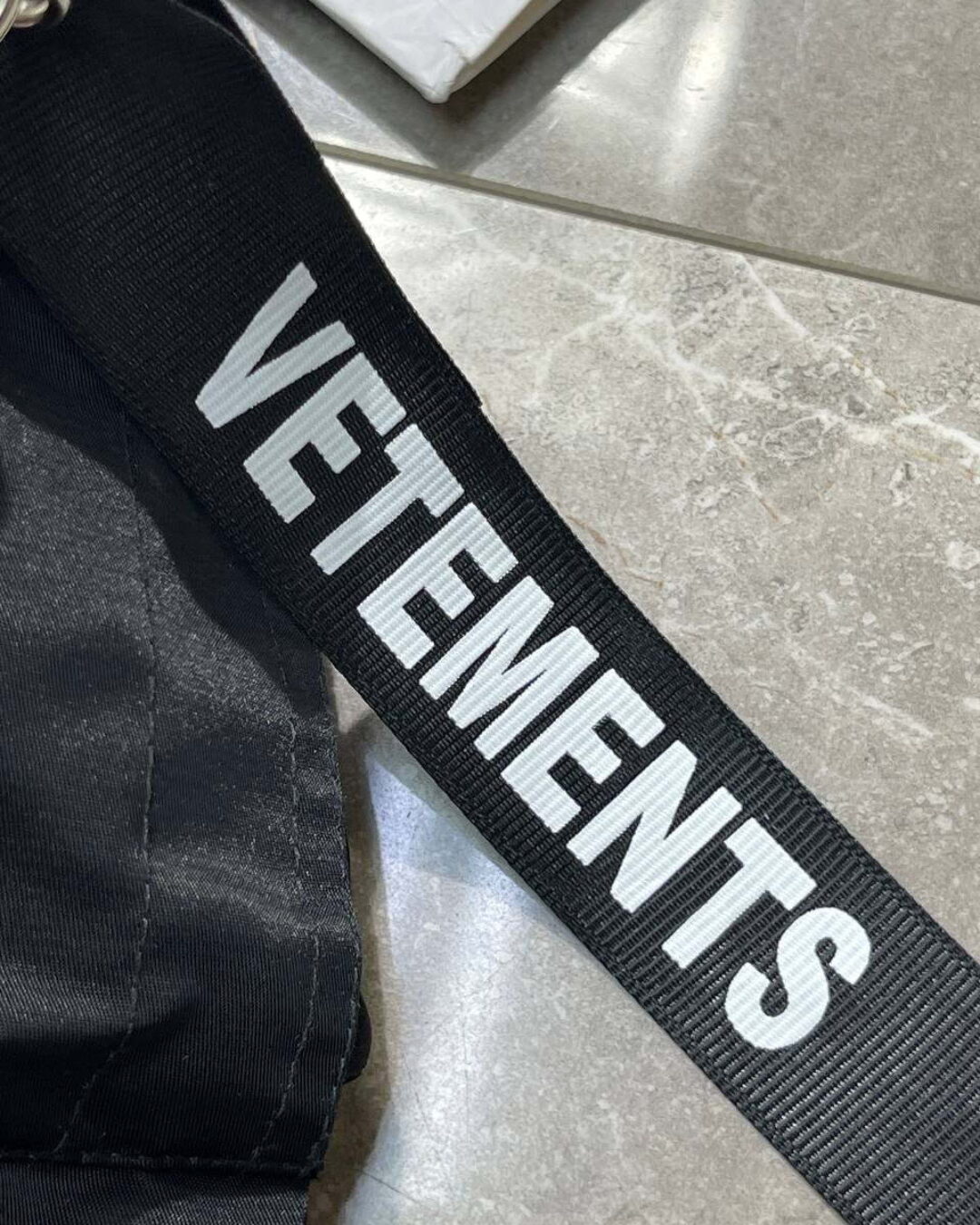 Бомбер Vetements — фото 7