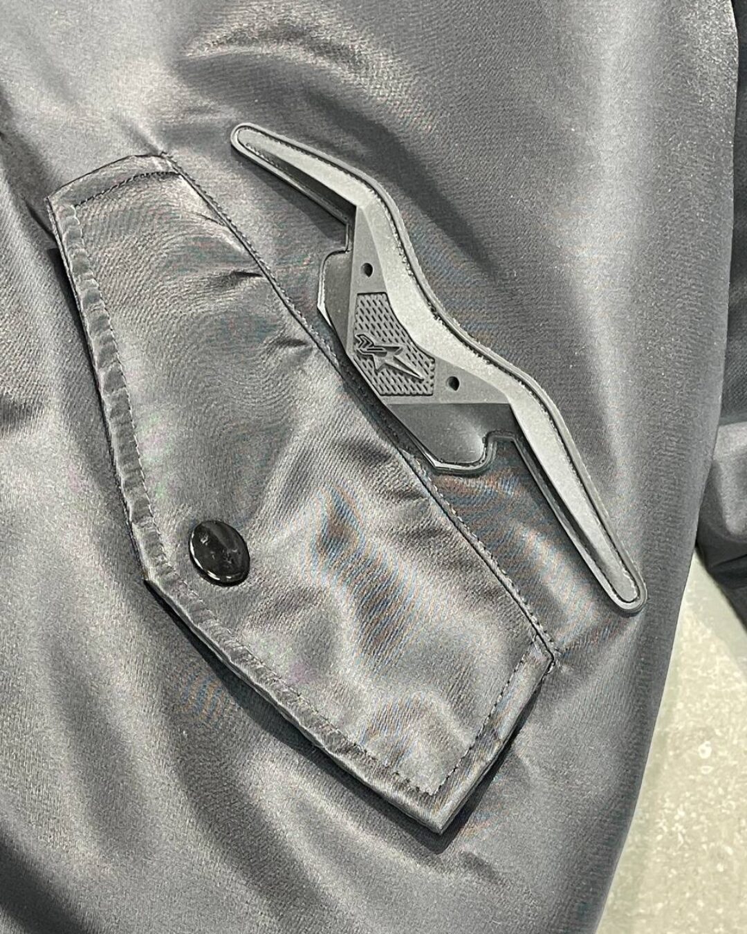 Бомбер Vetements