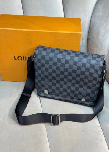 Сумка Louis Vuitton District PM