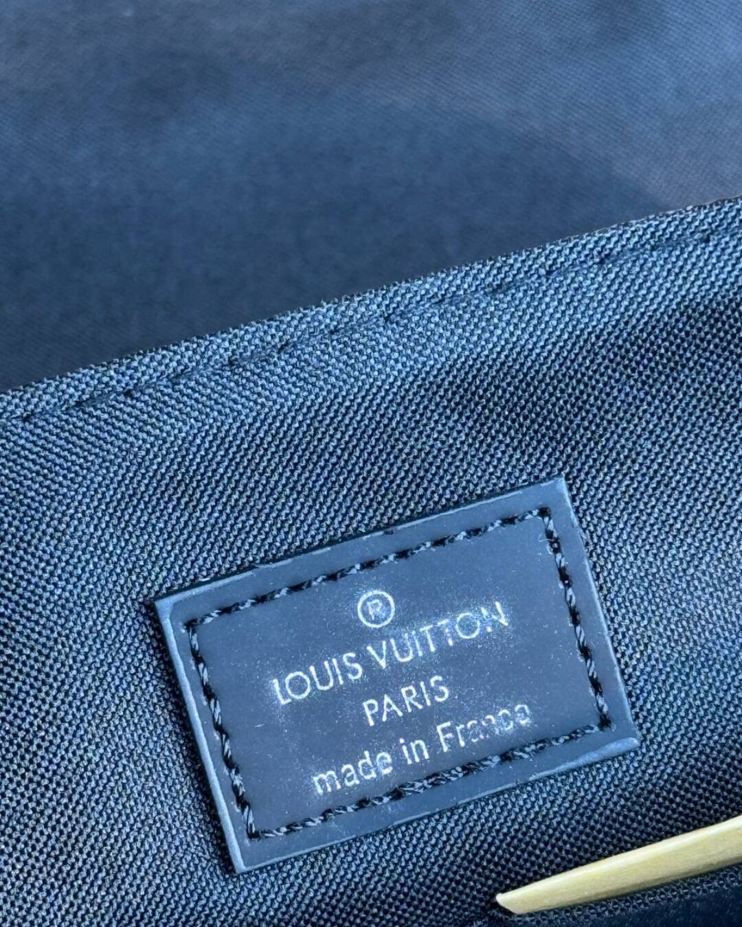 Сумка Louis Vuitton District PM (Премиум)