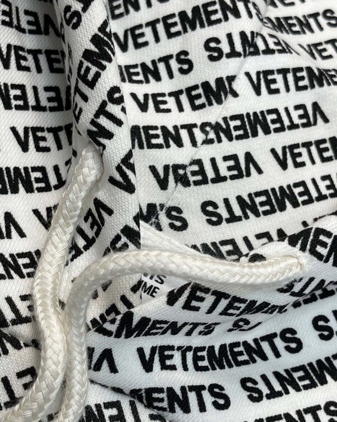 Худи Vetements — фото 9