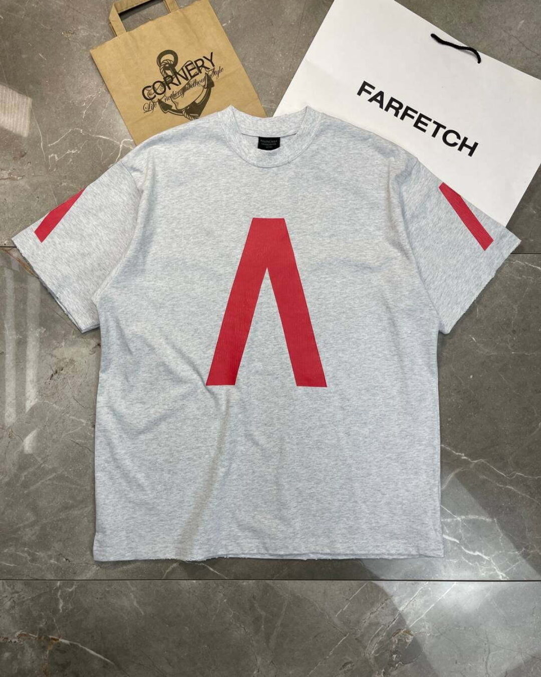 Футболка Balenciaga